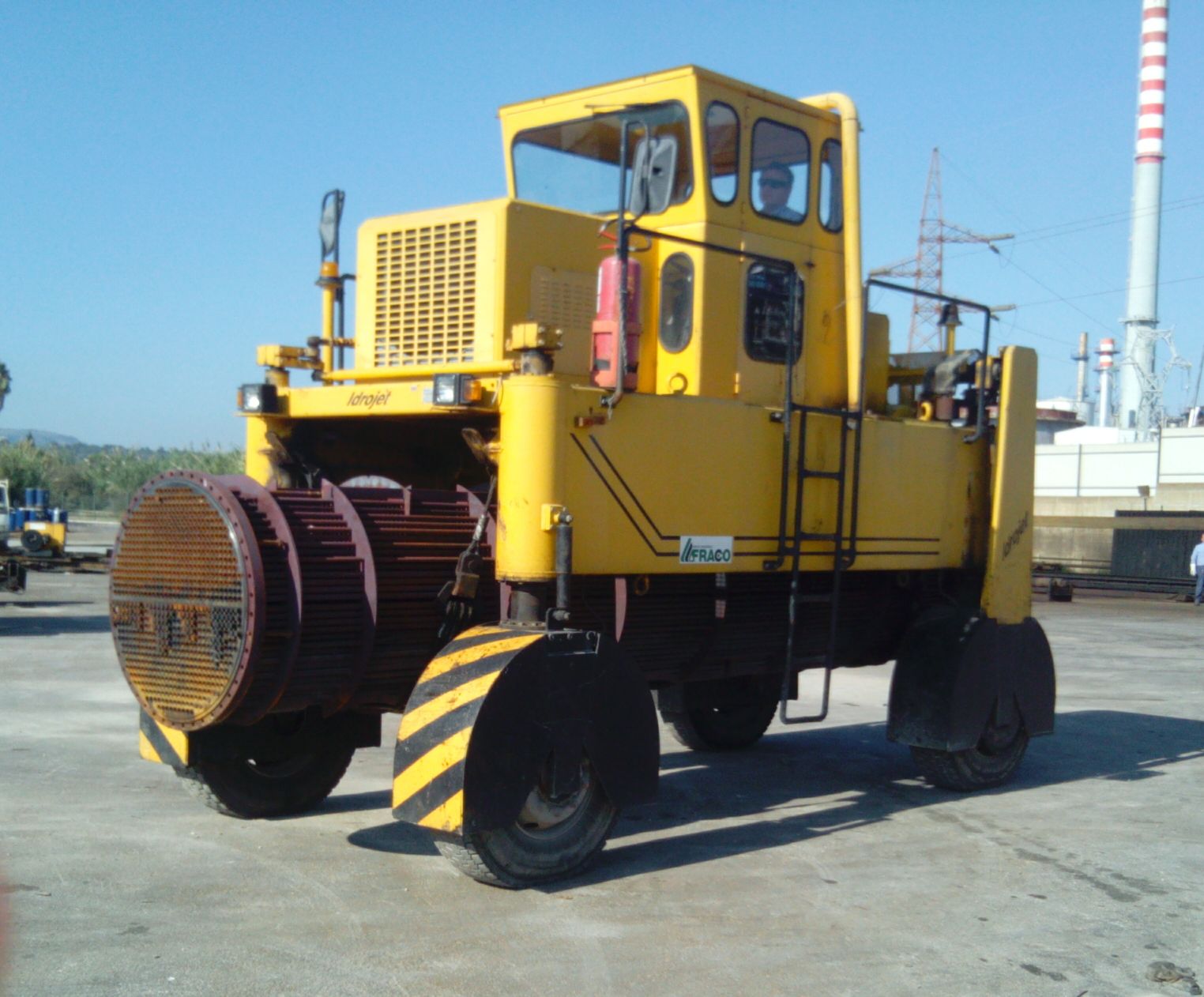 Straddle_Carrier Straddle_Carrier